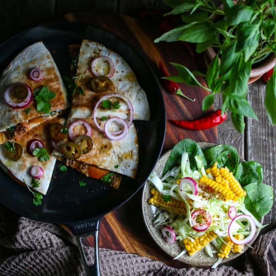 Taco-quesadilla med färs och majs